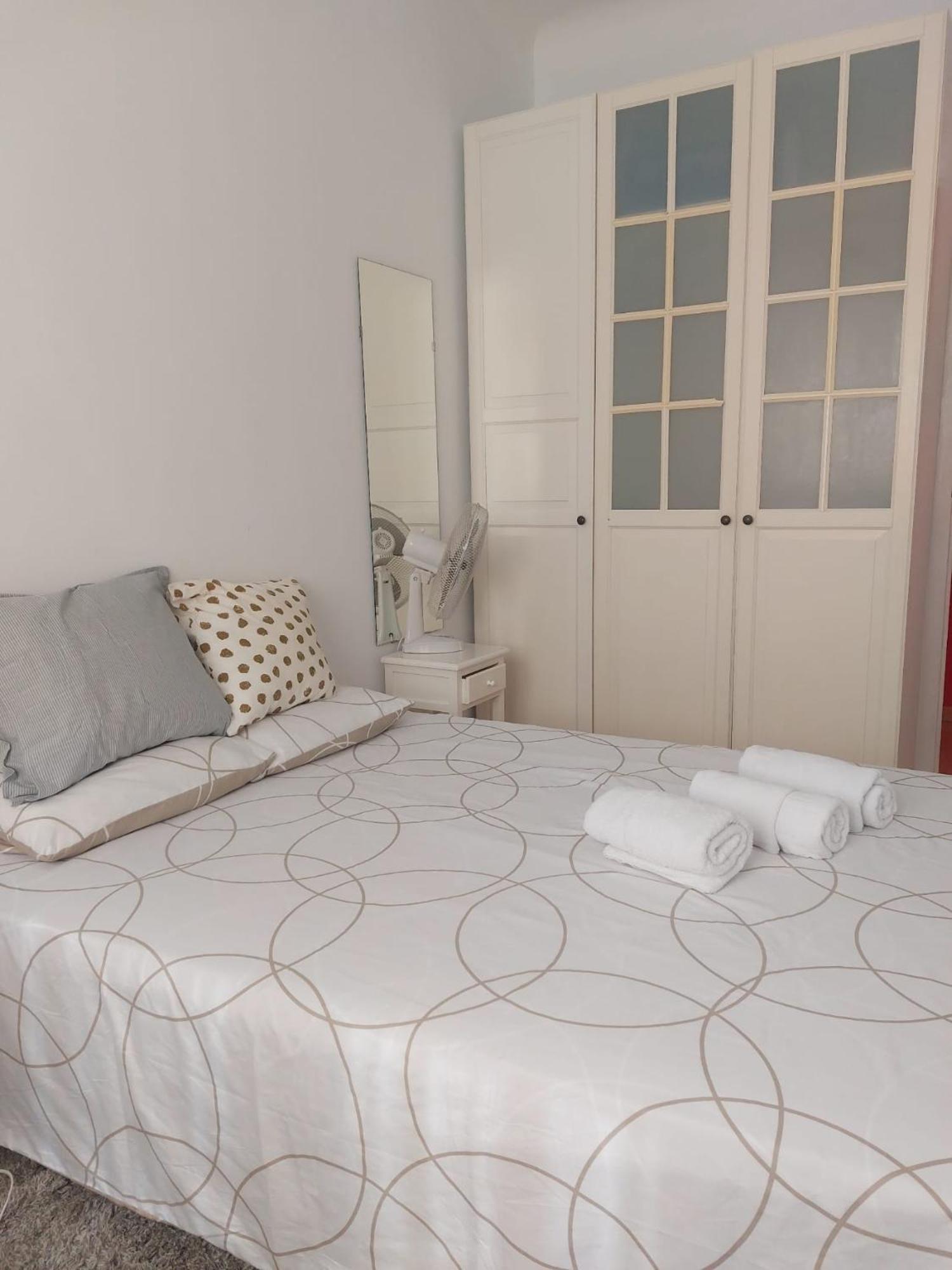 Acogedor Apartamento En Zaragoza Exterior photo